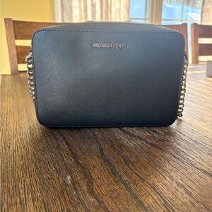 Michael Kors Elegant Black Shoulder Bag